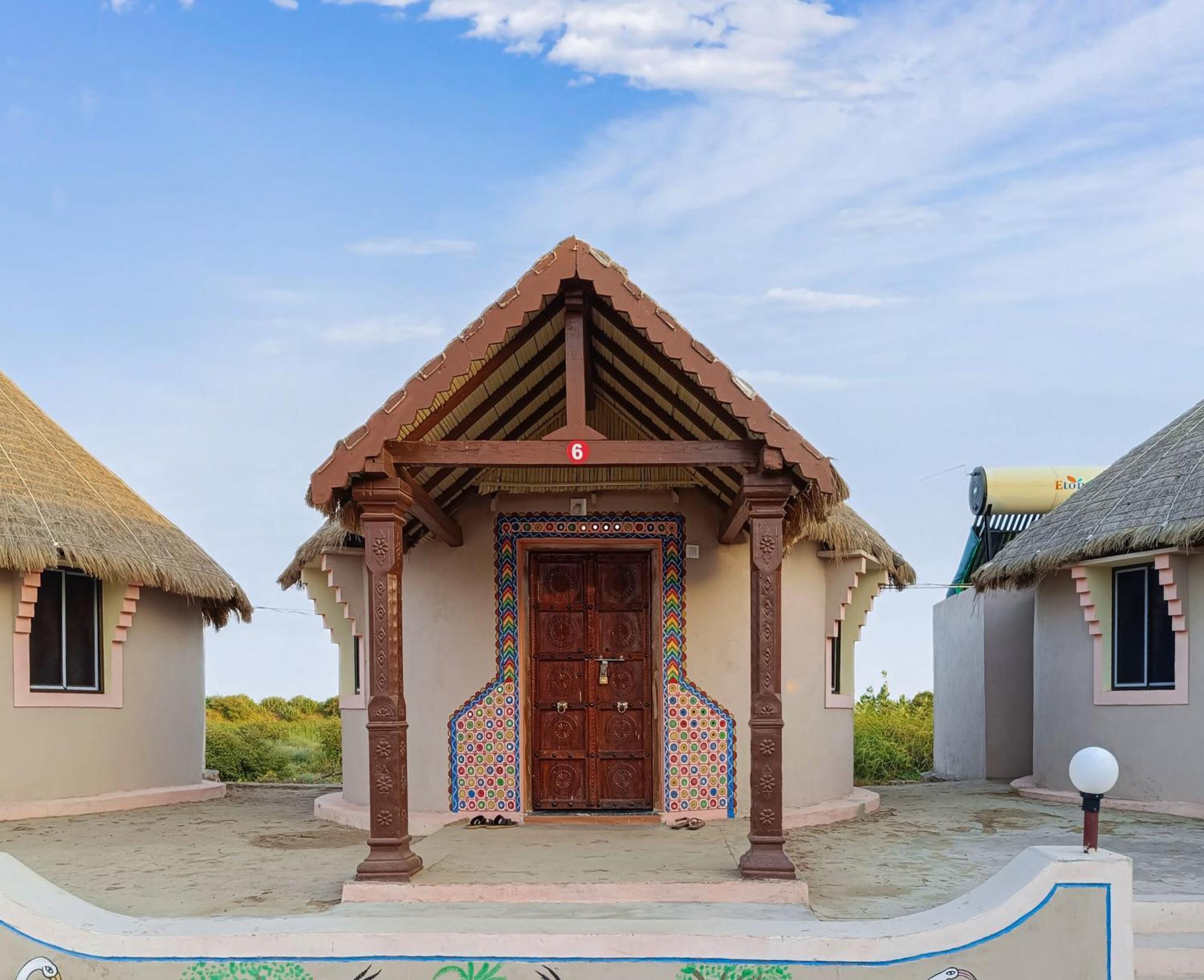 Dholavira Village Resort Extérieur photo