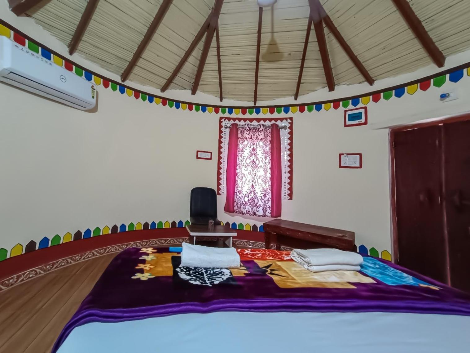 Dholavira Village Resort Extérieur photo