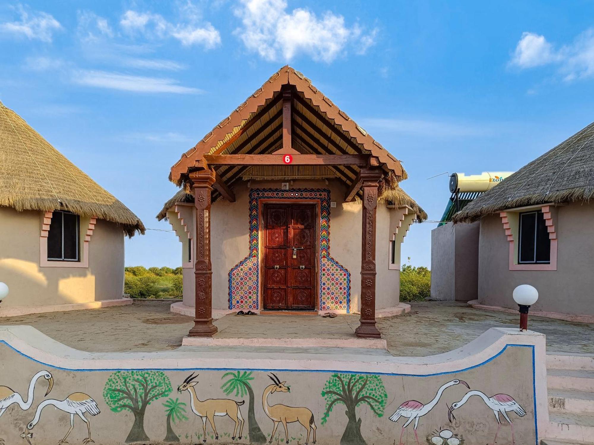 Dholavira Village Resort Extérieur photo